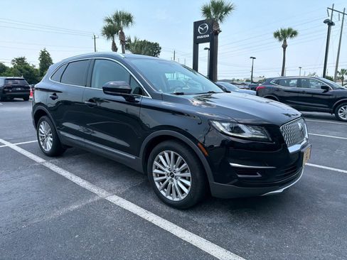 Used 2019 Lincoln MKC Premiere FWD image 1