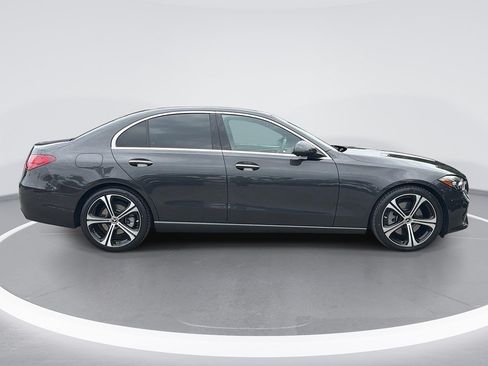 Used 2024 Mercedes-Benz C 300 Sedan image 3