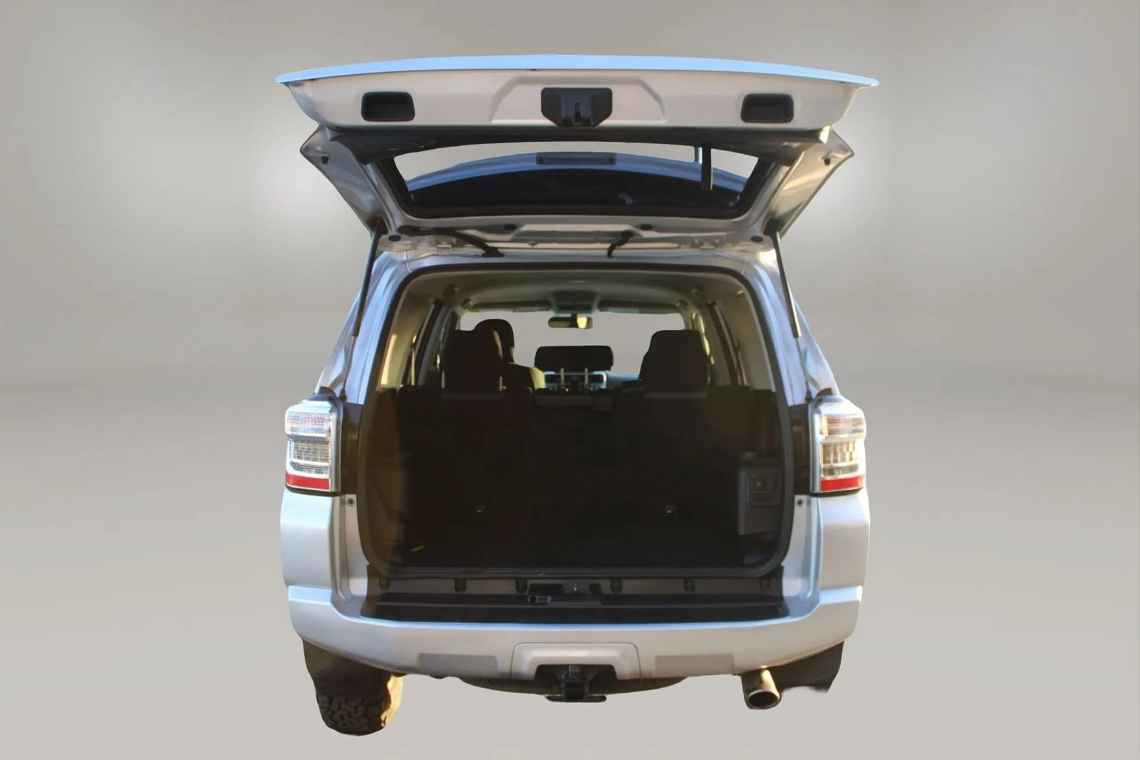 Used 2016 Toyota 4Runner SR5 AWD/4WD image 34
