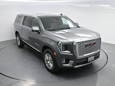 Used 2022 GMC Yukon XL Denali AWD/4WD image 55
