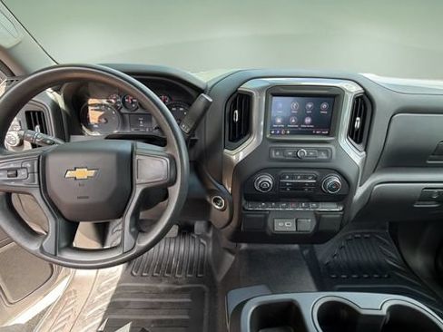 Used 2025 Chevrolet Silverado 1500 W/T RWD image 16