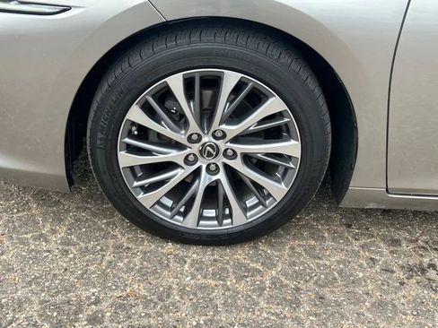 Used 2019 Lexus ES 350 w/ Premium Package FWD image 30