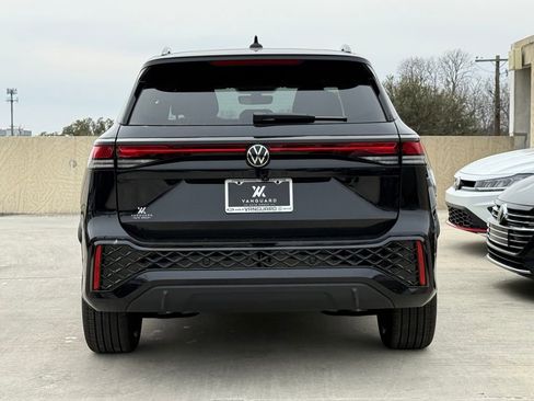 New 2026 Volkswagen Tiguan SE R-Line image 5
