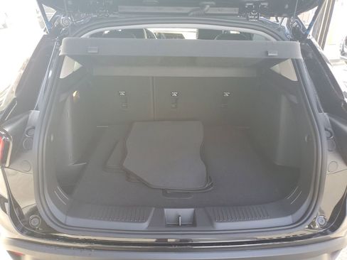 New 2026 Chevrolet Trax LT image 9