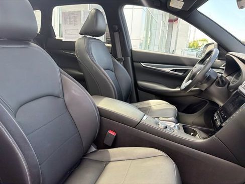 Used 2024 INFINITI QX50 Sport FWD image 31