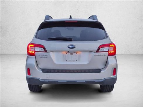 Used 2016 Subaru Outback 2.5i Limited AWD/4WD image 6