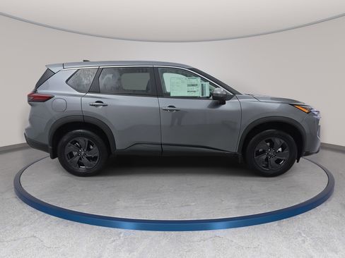 New 2026 Nissan Rogue SV w/ Cold Weather Package AWD/4WD image 4