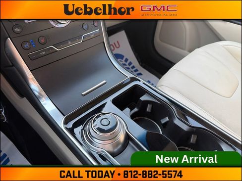Used 2019 Ford Edge Titanium w/ Equipment Group 301A FWD image 31
