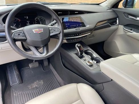 Certified 2021 Cadillac XT4 Premium Luxury w/ Enhanced Visibility Package AWD/4WD image 12