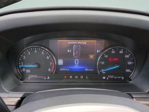 Used 2022 Ford Explorer Limited w/ Equipment Group 301A AWD/4WD image 22