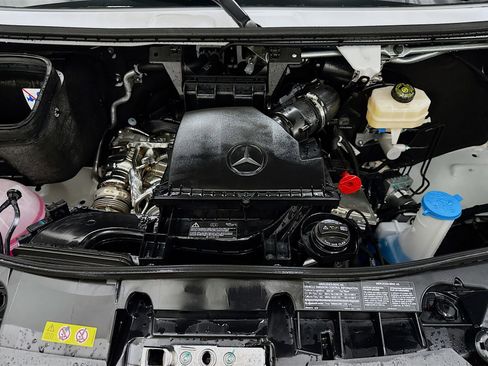 Used 2026 Mercedes-Benz Sprinter 2500 image 28