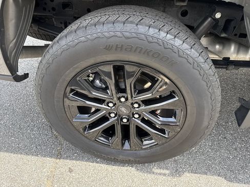 Used 2025 Ford F150 Lariat w/ Equipment Group 501A Mid AWD/4WD image 17