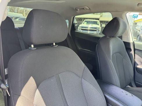 Used 2018 Kia Optima LX w/ 17" Alloy Wheels Package FWD image 14