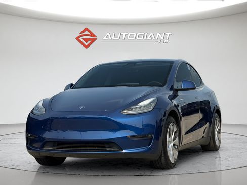 Used 2021 Tesla Model Y 2WD image 1
