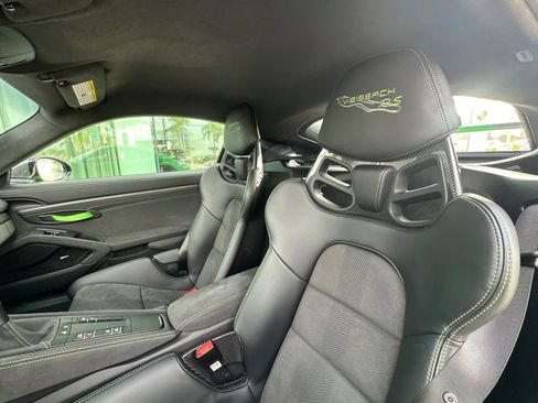 Used 2025 Porsche 718 Cayman GT4 RS image 13