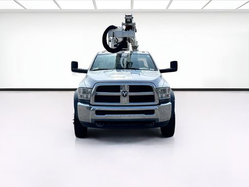 Used 2016 RAM 5500 Tradesman w/ Ambulance Prep Group RWD image 2