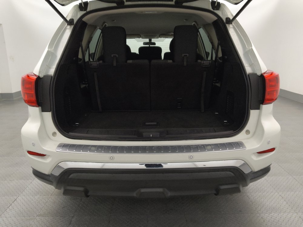 Used 2020 Nissan Pathfinder S FWD image 29