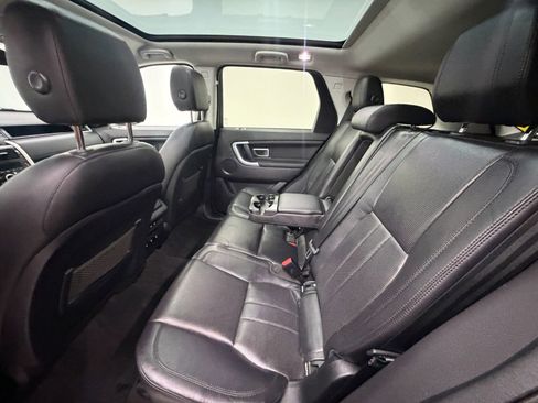 Used 2016 Land Rover Discovery Sport HSE AWD/4WD image 16