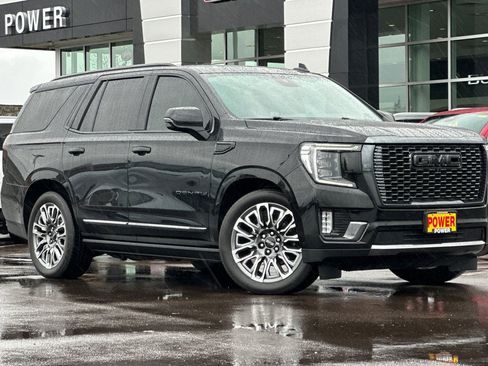 Used 2023 GMC Yukon Denali Ultimate image 2