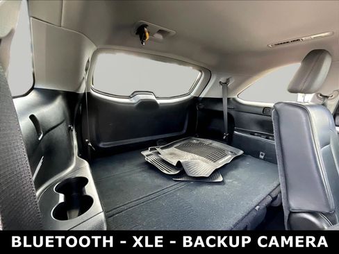 Used 2015 Toyota Highlander XLE FWD image 26