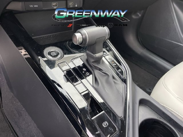 Used 2025 Kia Niro EX Touring FWD image 23