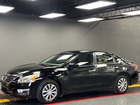 Used 2015 Nissan Altima 2.5 S w/ Power Driver Seat Package image 1