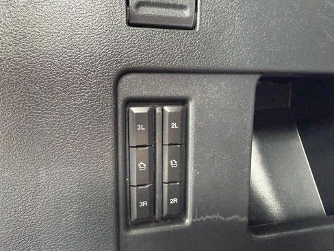 Used 2023 Ford Expedition XLT AWD/4WD image 18
