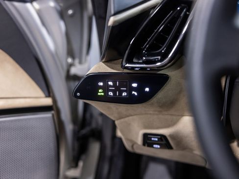 Used 2024 Ferrari Roma image 41