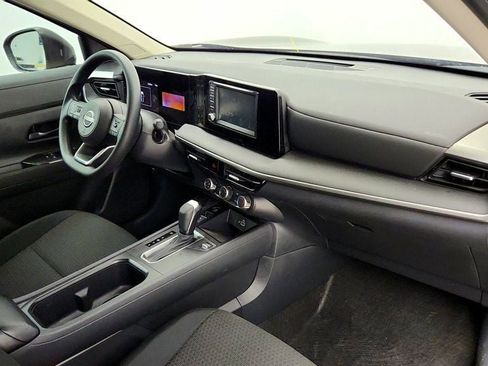 Used 2025 Nissan Kicks S AWD/4WD image 21