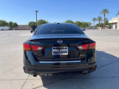 Used 2023 Nissan Altima 2.0 SR FWD image 8