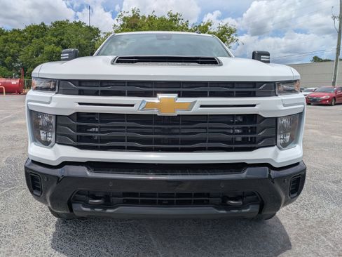 New 2026 Chevrolet Silverado 2500 Custom w/ Custom Value Package AWD/4WD image 9