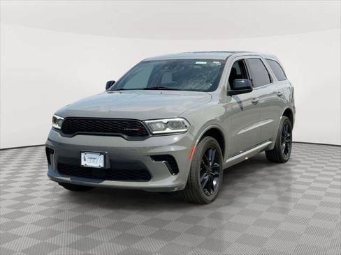 Used 2023 Dodge Durango GT AWD/4WD image 3
