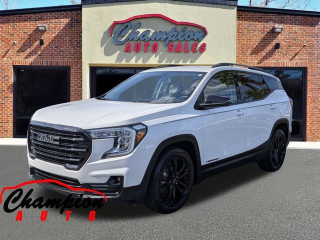 Used 2022 GMC Terrain SLT w/ Infotainment Package II FWD image 9
