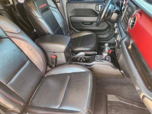 Used 2020 Jeep Gladiator Rubicon AWD/4WD image 16