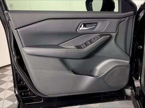 New 2026 Nissan Rogue SV image 28