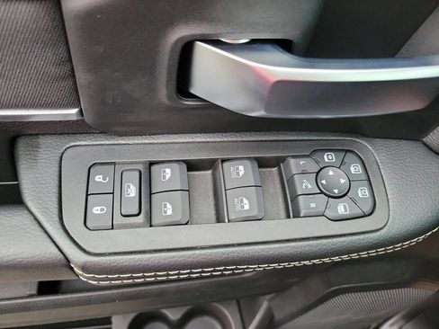 New 2026 RAM 2500 Big Horn AWD/4WD image 14