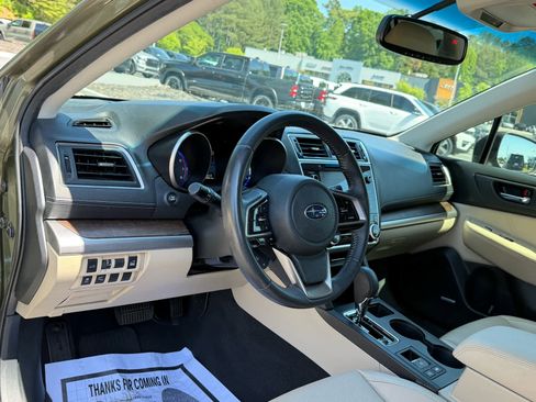 Used 2018 Subaru Outback 2.5i Limited w/ Popular Package #2 AWD/4WD image 15