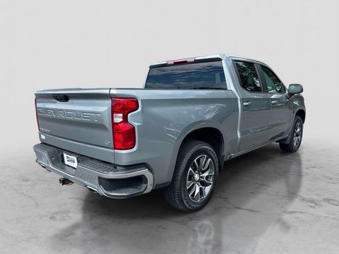 Used 2023 Chevrolet Silverado 1500 LT AWD/4WD image 6