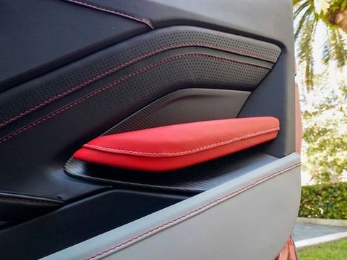 Used 2023 Aston Martin V12 Vantage Roadster image 86