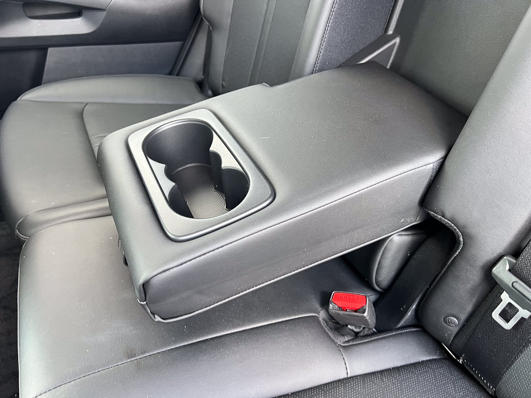 Used 2022 Kia Sorento S FWD image 32