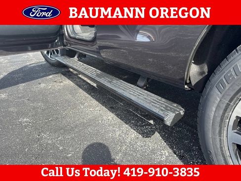 Used 2025 Ford Expedition Platinum AWD/4WD image 17