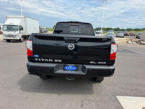 Used 2017 Nissan Titan SL AWD/4WD image 6