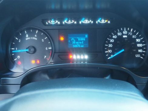 Used 2020 Ford F350 XL w/ Power Equipment Group image 12