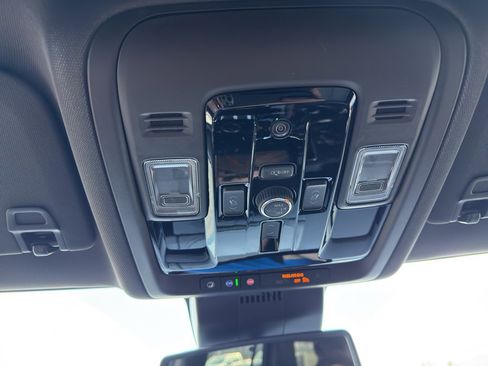 New 2026 GMC Yukon Elevation image 25