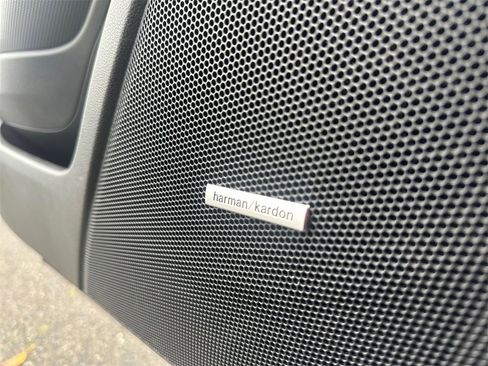 Certified 2023 Subaru Forester Limited image 24