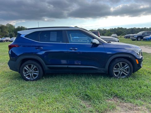 Used 2022 Kia Seltos S AWD/4WD image 5