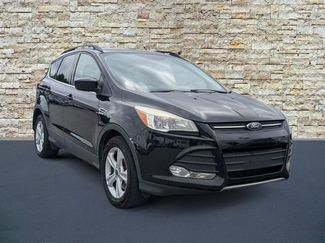 Used 2016 Ford Escape SE w/ SE Leather Comfort Package FWD video 1