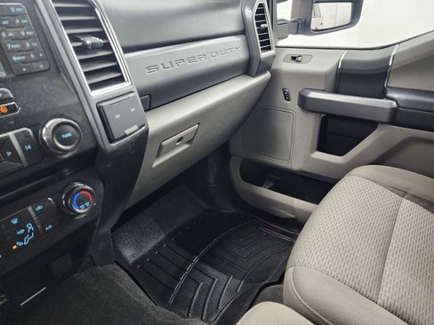 Used 2018 Ford F250 XLT image 14