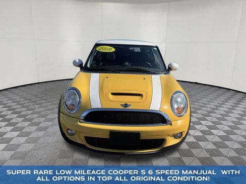 Used 2009 MINI Cooper S FWD image 2