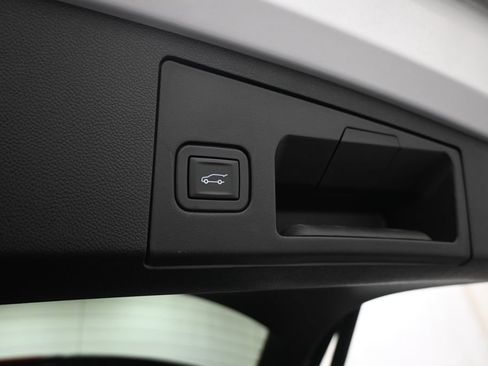 Used 2019 Cadillac XT4 Sport image 36